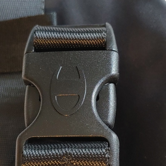 🌸2X Host Pick🌸NWOT CHAMPION NYLON BELT BAG - Picture 9 of 13